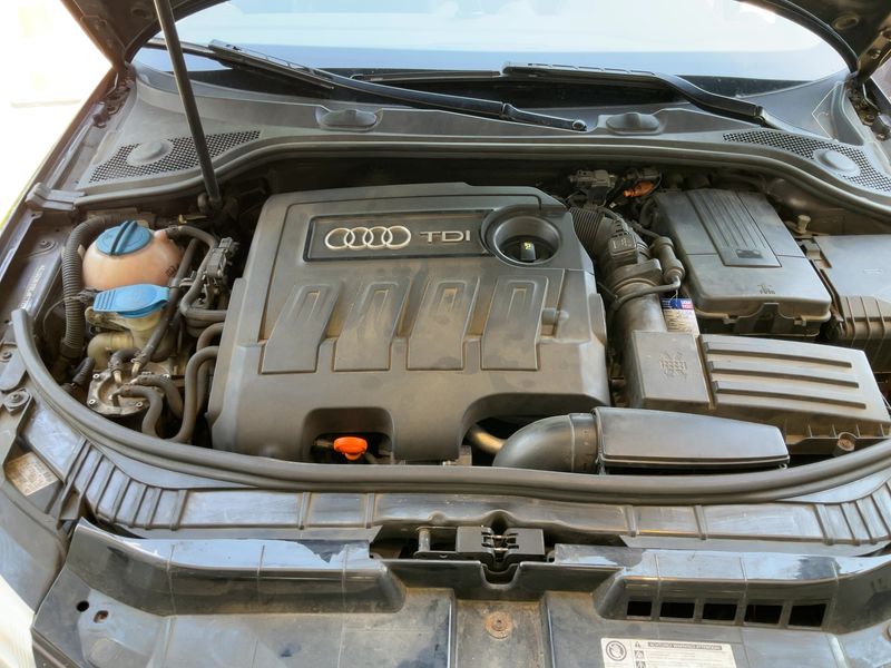 Audi A3 Sportback 1.6 TDI S line Sportpaket 2011 – снимка 26