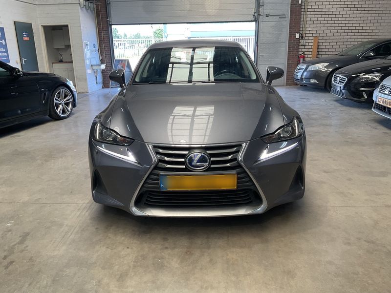 Lexus IS-Serie IS 300h Business 2017 – снимка 14
