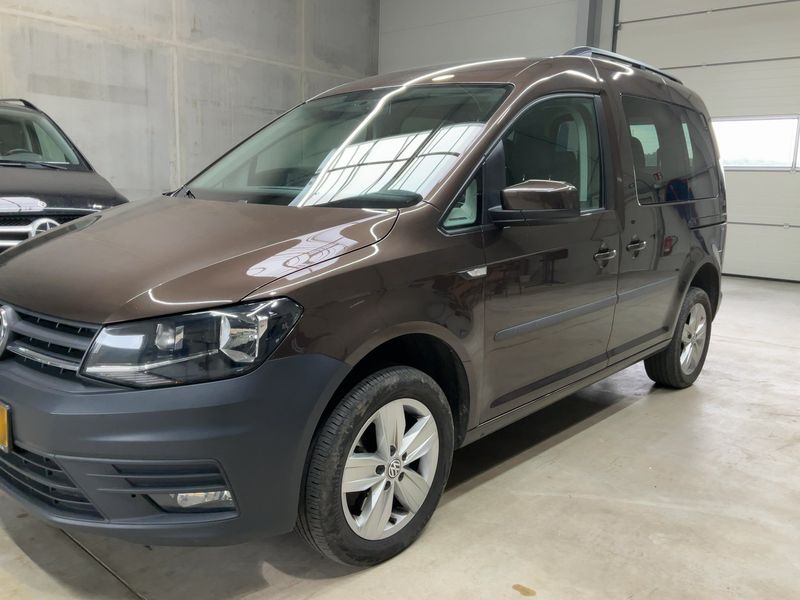Volkswagen Caddy 2.0 TDI Trendline 4Motion BlueMotion Tech 2016 – снимка 2