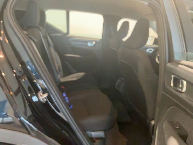 Volvo XC40 1.5 T3 Momentum Core 2WD 2020 – снимка 19