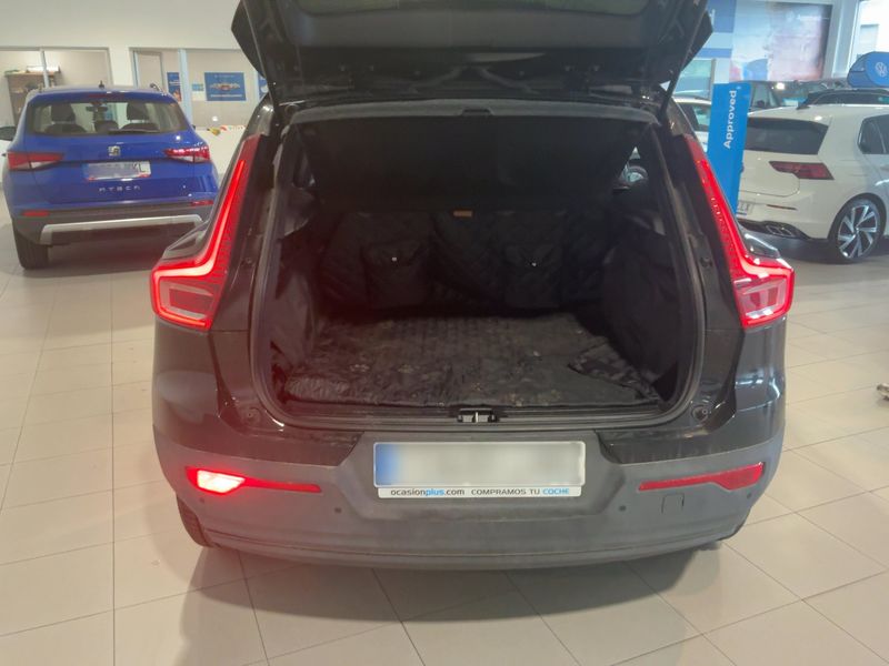 Volvo XC40 1.5 T3 Momentum Core 2WD 2020 – снимка 15