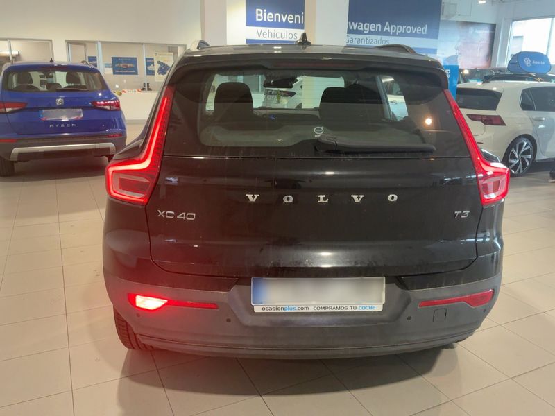 Volvo XC40 1.5 T3 Momentum Core 2WD 2020 – снимка 7