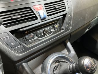 Citroen C4 Picasso 1.6 HDi Confort 2013 – снимка на щета 29