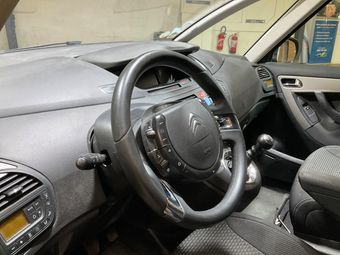Citroen C4 Picasso 1.6 HDi Confort 2013 – снимка на щета 26