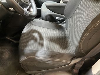 Citroen C4 Picasso 1.6 HDi Confort 2013 – снимка на щета 27