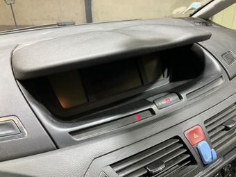 Citroen C4 Picasso 1.6 HDi Confort 2013 – снимка на щета 28