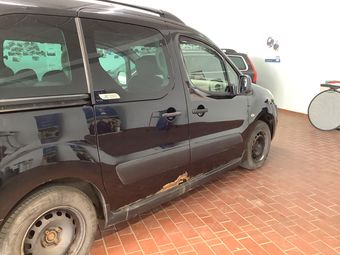 Citroen Berlingo 1.6 HDi XTR 2012 – снимка на щета 31