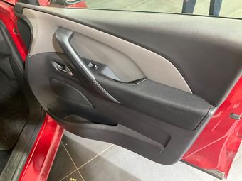 Citroen C4 Picasso 1.6 Blue-HDi Seduction 2016 – снимка на щета 13