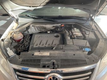 Volkswagen Tiguan 2.0 TDI Sport & Style 4Motion 2011 – снимка 44