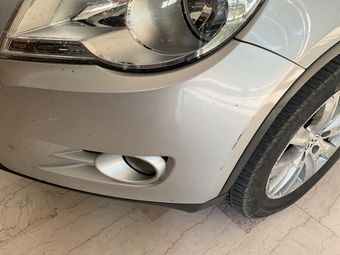 Volkswagen Tiguan 2.0 TDI Sport & Style 4Motion 2011 – снимка на щета 28