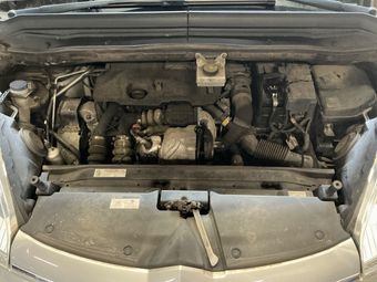 Citroen C4 Picasso 1.6 HDi Attraction 2012 – снимка 47