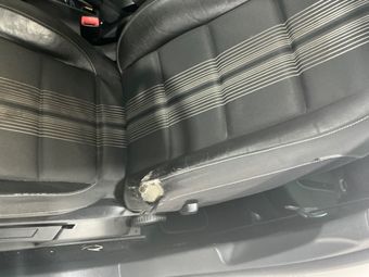 Volkswagen Golf VI 2.0 TDI Comfortline 4Motion 2012 – снимка на щета 17