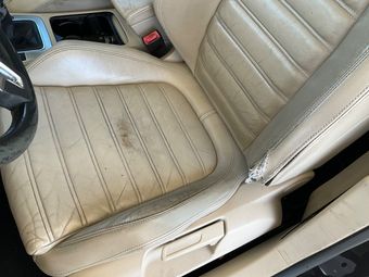 Volkswagen Passat 2.0 TDI R-Line 2010 – снимка на щета 22