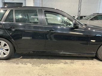 BMW 3er 316d 2010 – снимка на щета 18