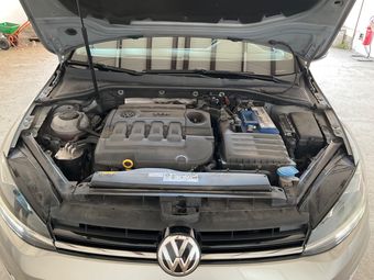 Volkswagen Golf VII 1.6 TDI Business BlueMotion Tech 2017 – снимка на щета 38