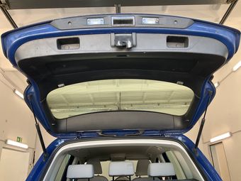 Volkswagen Tiguan 2.0 TDI Trend & Fun BlueMotion Tech 2011 – снимка на щета 40