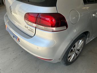 Volkswagen Golf VI 2.0 TDI Carat BlueMotion Tech 2010 – снимка на щета 26