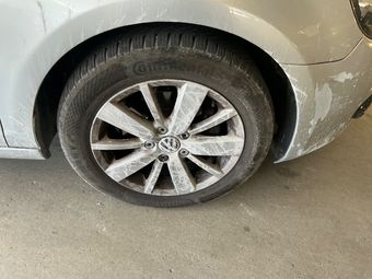 Volkswagen Golf VI 2.0 TDI Carat BlueMotion Tech 2010 – снимка 38