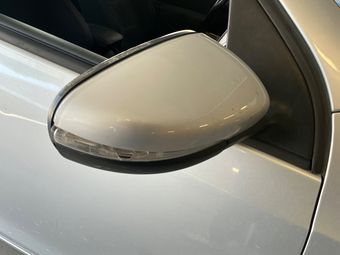 Volkswagen Golf VI 2.0 TDI Carat BlueMotion Tech 2010 – снимка на щета 24