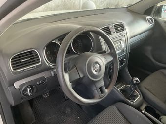Volkswagen Golf VI 1.6 TDI Trendline 2012 – снимка на щета 12