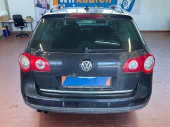 Volkswagen Passat 2.0 TDI Sportline 2010 – снимка на щета 9
