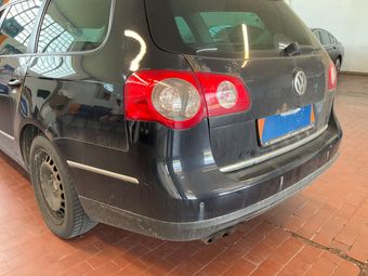 Volkswagen Passat 2.0 TDI Sportline 2010 – снимка на щета 15