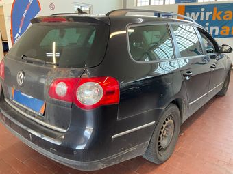 Volkswagen Passat 2.0 TDI Sportline 2010 – снимка на щета 16