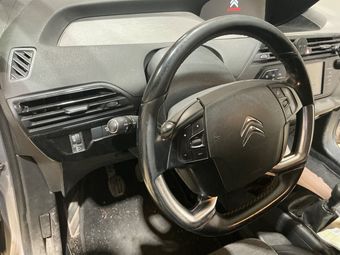 Citroen C4 Picasso 1.6 Blue-HDi Business + 2017 – снимка на щета 25