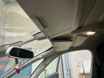 Citroen C4 Picasso 1.6 Blue-HDi Business + 2017 – снимка на щета 24