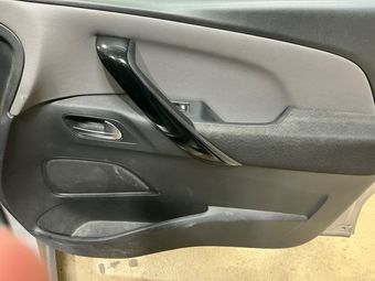 Citroen C4 Picasso 1.6 Blue-HDi Business + 2017 – снимка на щета 30