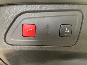 Citroen C5 Aircross 1.5 Blue-HDi Feel 2020 – снимка на щета 48