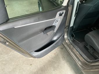 Citroen C4 Picasso 1.6 HDi Business 2010 – снимка на щета 28