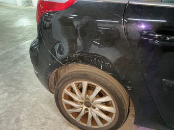 Citroen C4 Picasso 1.6 HDi Seduction 2010 – снимка на щета 21