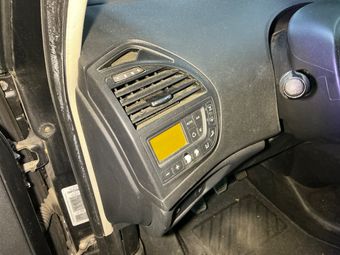 Citroen C4 Picasso 1.6 HDi Seduction 2010 – снимка на щета 35
