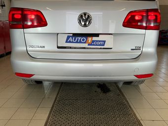 Volkswagen Touran 1.6 TDI Highline BlueMotion Tech 2011 – снимка на щета 69