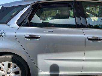Citroen C4 Picasso 1.6 HDi Intensive 2014 – снимка на щета 20