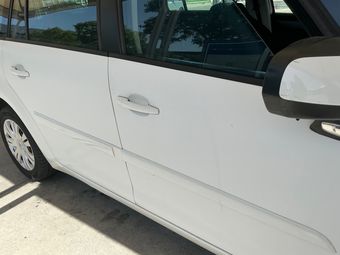 Citroen C4 Grand Picasso 1.6 HDi Business 2012 – снимка на щета 29