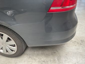 Volkswagen Passat 1.6 TDI Trendline BlueMotion Tech 2012 – снимка на щета 15