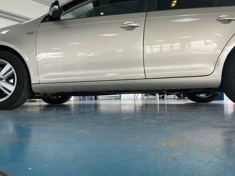 Volkswagen Golf VI 1.6 TDI Match 2013 – снимка на щета 45