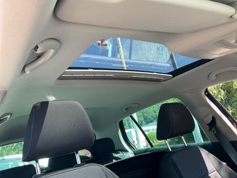 Volkswagen Golf VI 1.6 TDI Style 2011 – снимка на щета 25