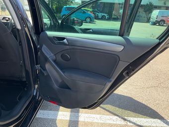 Volkswagen Golf VI 1.6 TDI Style 2011 – снимка на щета 26