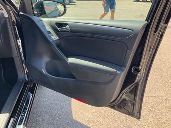 Volkswagen Golf VI 1.6 TDI Style 2011 – снимка на щета 23