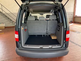 Volkswagen Caddy 2.0 TDI Life 2010 – снимка на щета 26