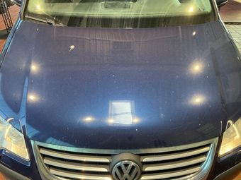 Volkswagen Touran 2.0 TDI Trendline 2010 – снимка на щета 7