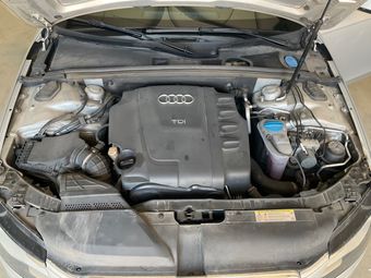 Audi A4 2.0 TDI Attraction 2011 – снимка 54