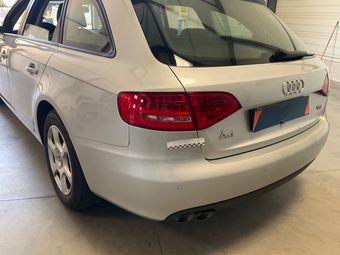 Audi A4 2.0 TDI Attraction 2011 – снимка на щета 33