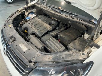 Volkswagen Touran 1.6 TDI Trendline 2015 – снимка на щета 61