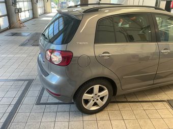 Volkswagen Golf VI Plus 1.6 TDI Team 2010 – снимка на щета 14