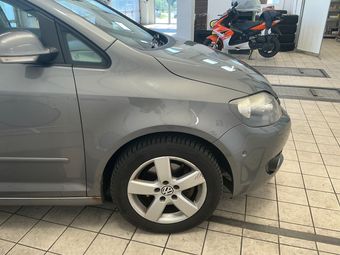 Volkswagen Golf VI Plus 1.6 TDI Team 2010 – снимка на щета 16