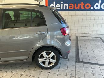 Volkswagen Golf VI Plus 1.6 TDI Team 2010 – снимка на щета 12